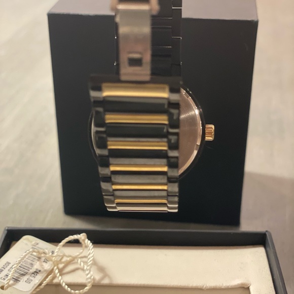 NWT Bulova Gold & Black Men’s Watch - Picture 9 of 9
